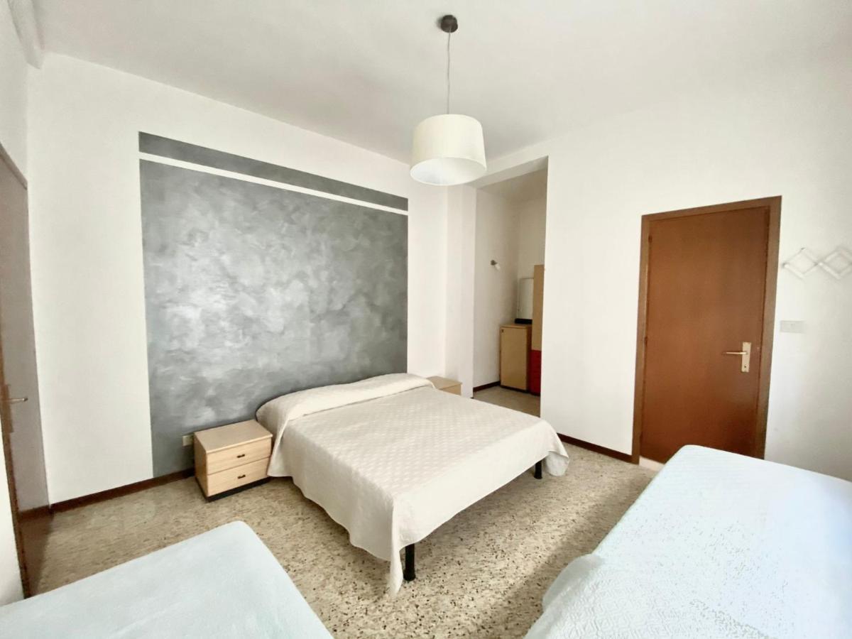 Euroresidence - Piazza Mazzini- 30 Mt Dal Mare - Immobil Relax Lido di Jesolo Exterior photo